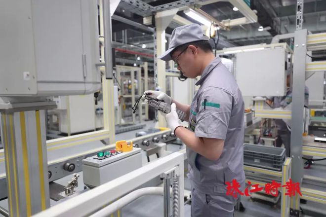 投资百亿实现113秒下线一套混动系统，科力远CHS佛山工厂投产推动技术普及